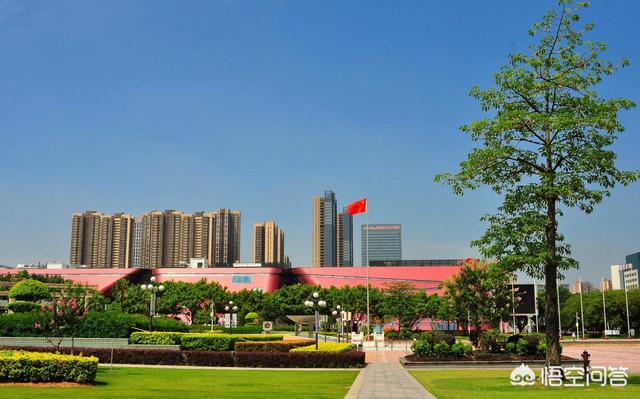 惠州市区和深圳龙岗中心城<strong></p>
<p>龙岗龙城公园</strong>，你更喜欢在哪生活？