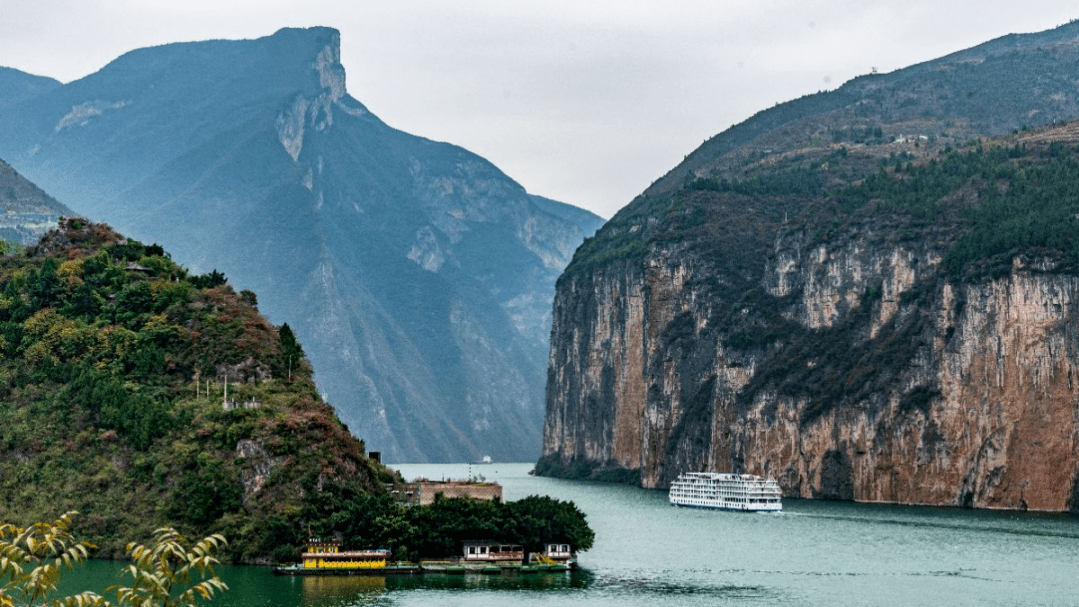 江泽民同志与深圳