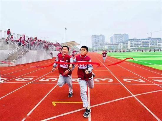 筑体育强国梦，做英才好少年！山东师范大学英才学校举行首届春季运动会