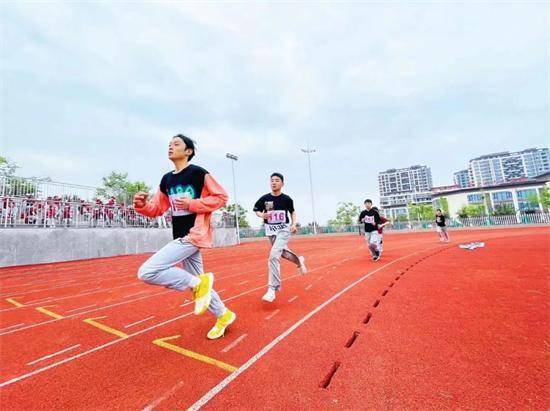 筑体育强国梦，做英才好少年！山东师范大学英才学校举行首届春季运动会