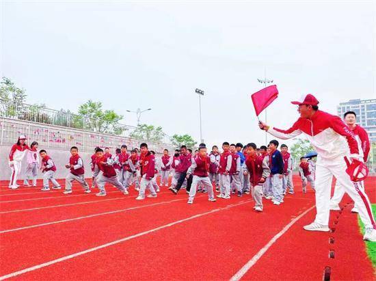 筑体育强国梦，做英才好少年！山东师范大学英才学校举行首届春季运动会