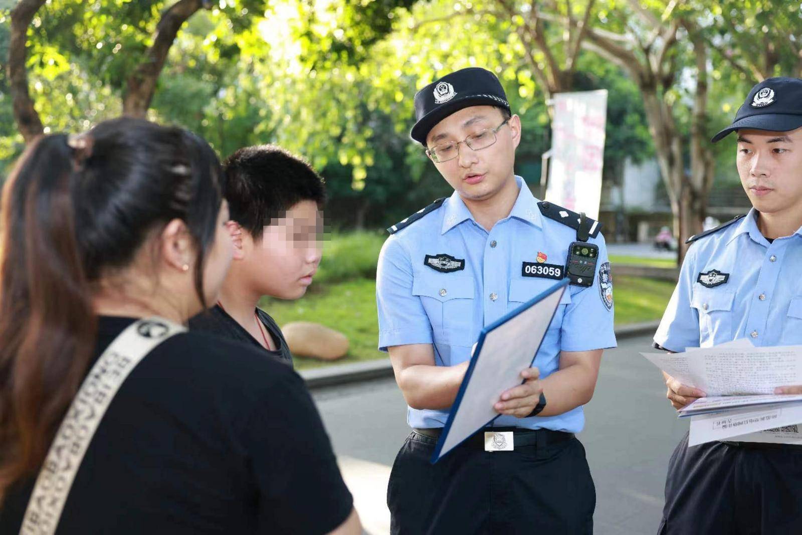 夏季行动之反诈一线警察群像|深圳市公安局南山分局李博文：多面反诈，捂紧群众“钱袋子”