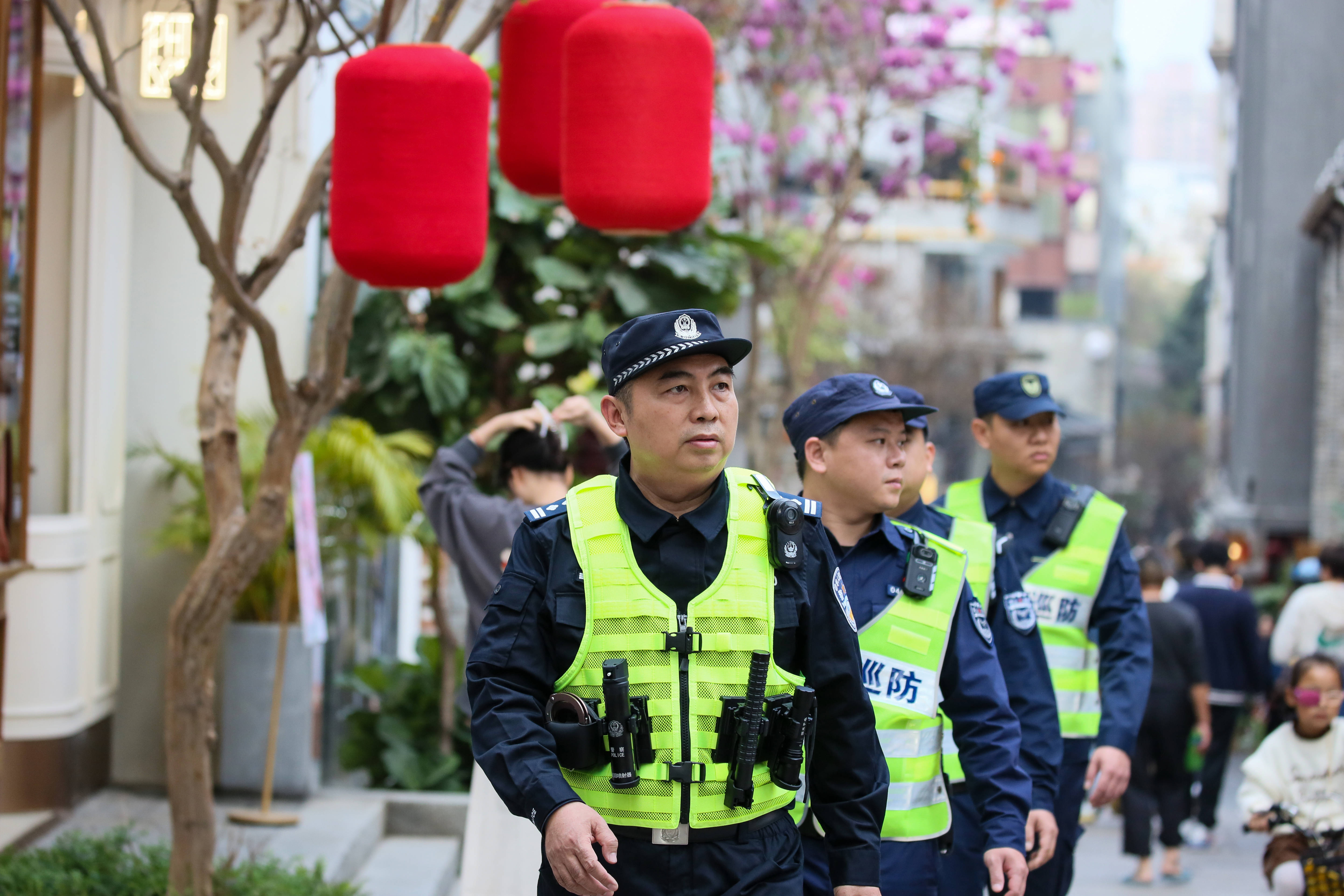 安心过大年 民警护平安——探访深圳市公安局南山分局民警的春节安保日常