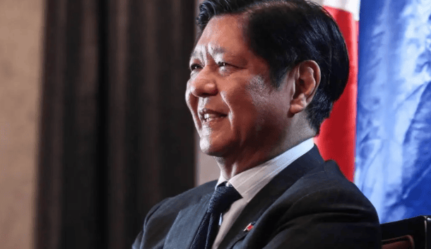 连撞3次中国海警船，菲律宾得寸进尺，关键时刻，解放军果断出手，这出“碰瓷”闹剧该收场了