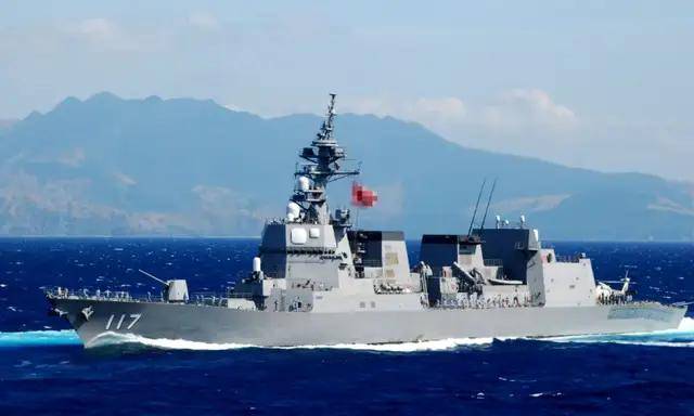 日媒爆料：中国海军130mm舰炮咆哮！强势驱离侵入的日本驱逐舰！