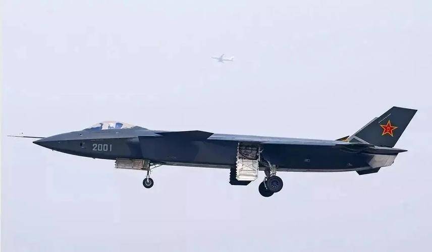 官宣歼-20已经不够“先进”可以公开，预示中国有更厉害重型战机