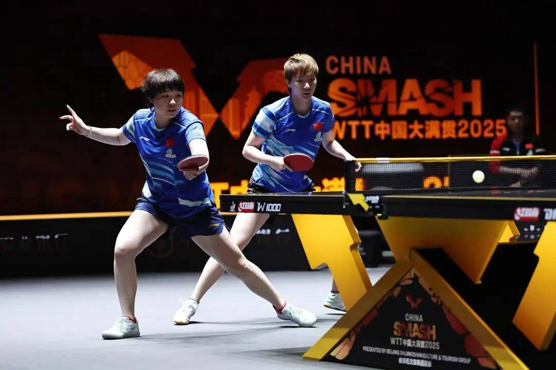 国乒提前锁定混双冠军，男、女双打各有3对进4强 | WTT中国大满贯双打