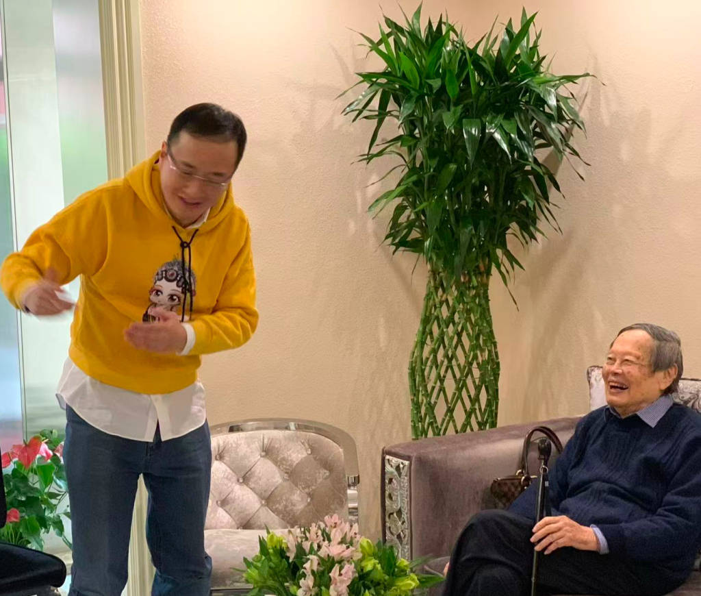 独家｜友人追忆杨振宁：他没能二度获诺奖是一个遗憾