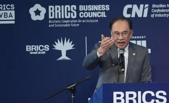 特朗普亲自出马！不许中国参加会议，要把柬泰停火的功劳揽到自身？外交部第一时间回应，措辞不简单