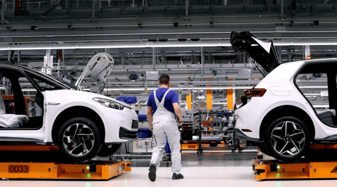 金灿荣：荷兰没有服软迹象，中国要打到完全胜利！