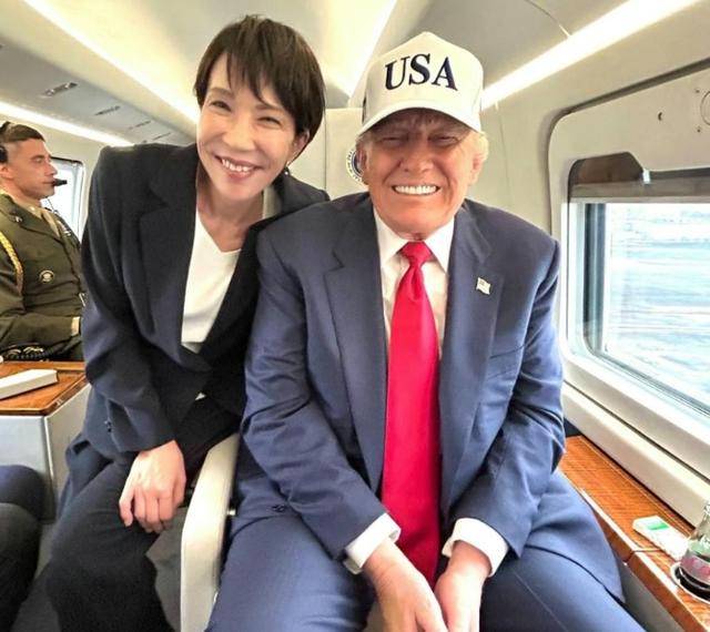 薛领事遭围攻？中方真的怒了，高市早苗没想到：特朗普也翻脸了