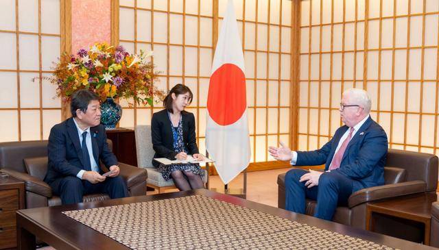 特朗普沉默多天后，美国开始支持高市早苗：不准中国大陆武统