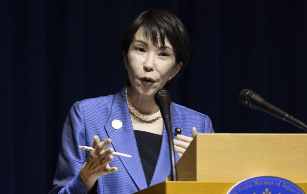 中国对日本下狠手，一个“老朋友”突然出面当和事佬，看似中立却明显不对味