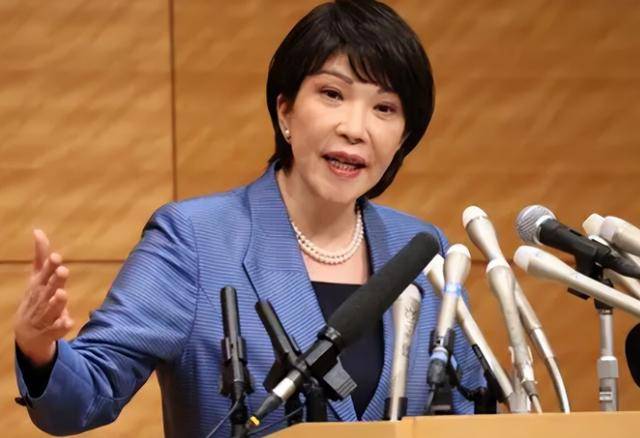 果然本性难改：12架F2挂48枚导弹升空，日本演练“偷袭”辽宁舰？