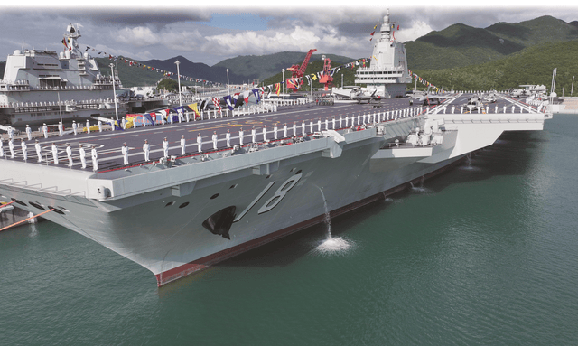 48小时奔袭2200公里，对福建舰只是慢跑热身？双航母同框信号明显