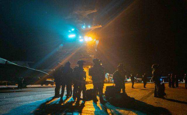 中国油轮被扣，特朗普宣布：船和油全都要！30万桶俄油顺利通关？