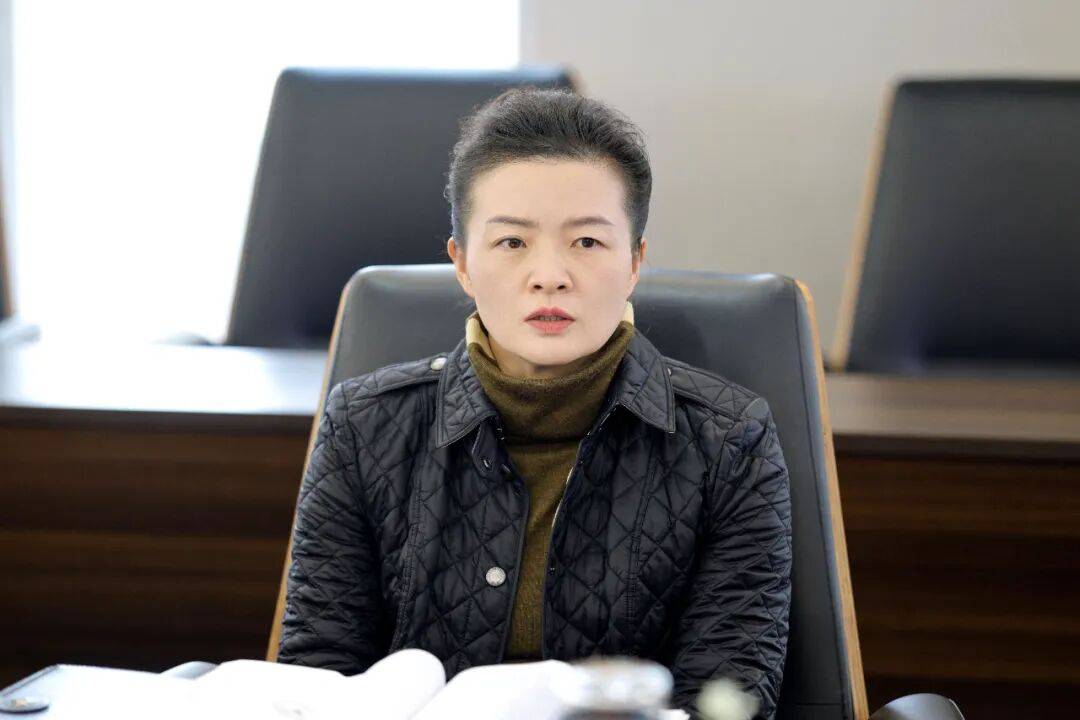 江西九江市修水县委副书记、县长刘婕带队赴武汉天源集团考察交流