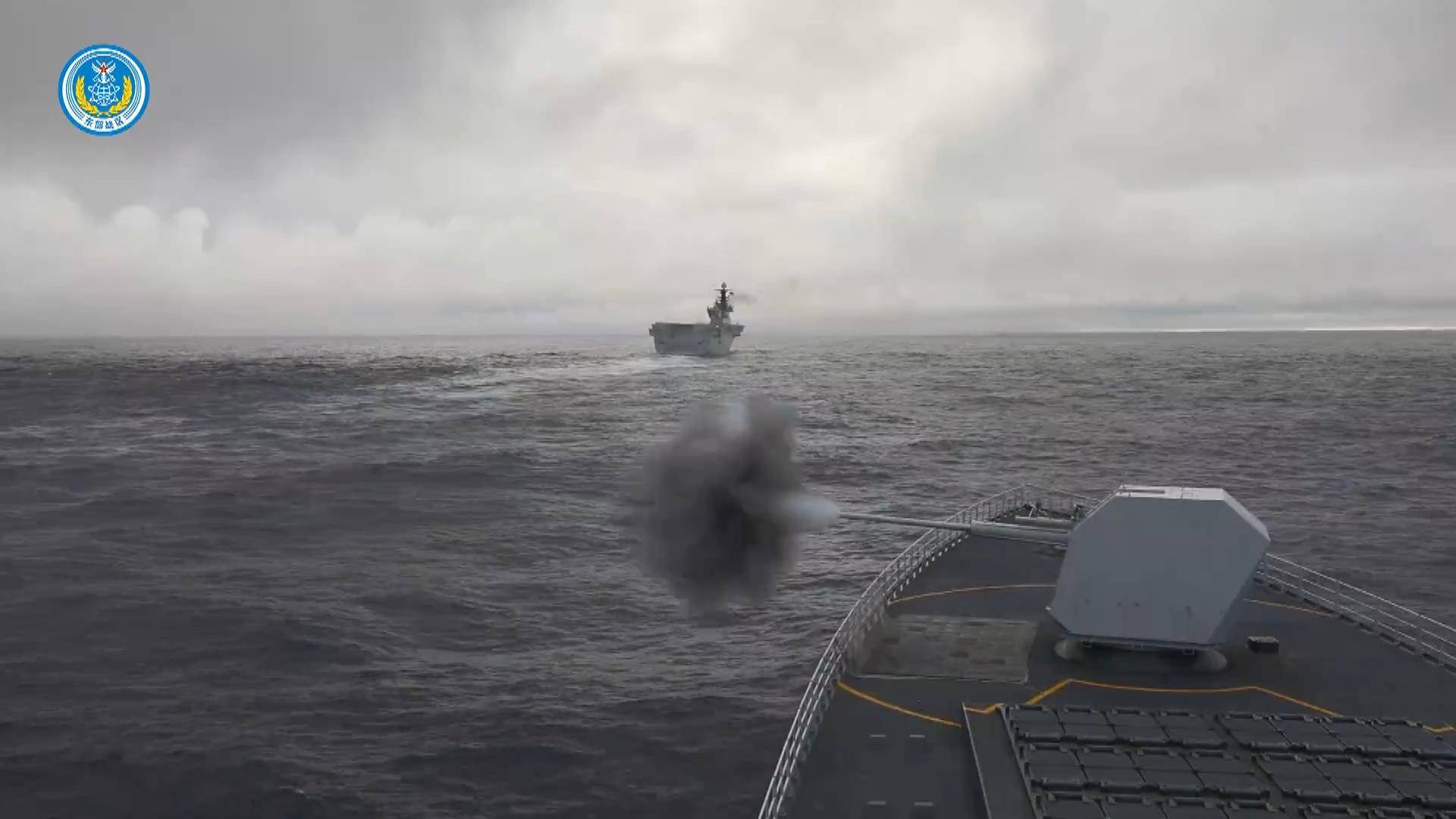 8个台军中将通报：解放军89架战机出击，055开火，075舰逼近台岛