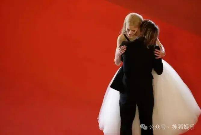 终究还是离婚了！这样的结果已经算体面了吧！