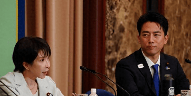 日本政坛突发“大地震”，首相月底或换人？高市早苗找上李在明，中国被点名