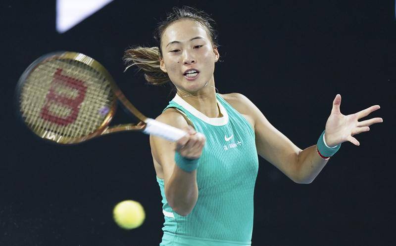 复出首秀告捷！WTA多哈赛-郑钦文2-1逆转前澳网冠军晋级
