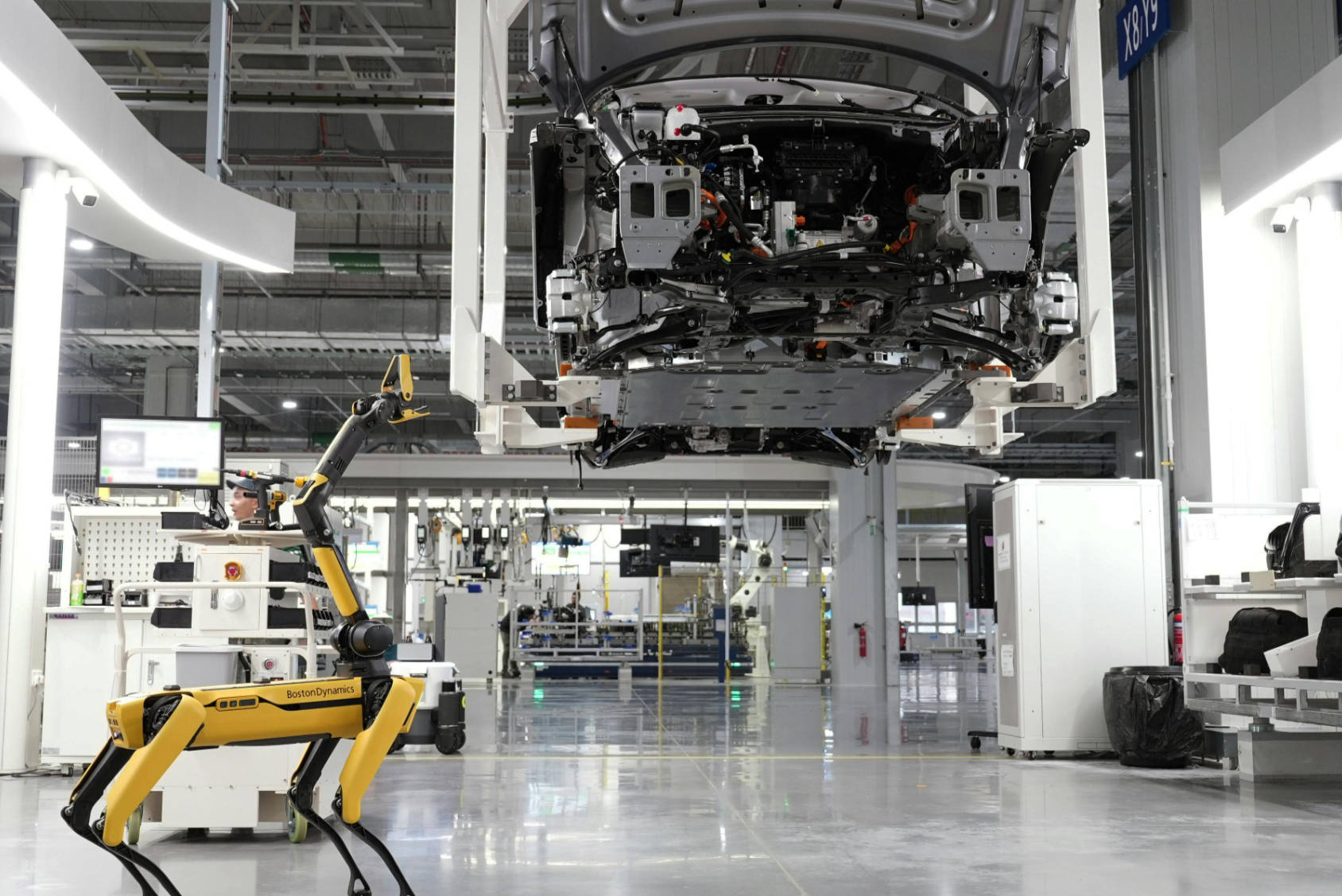 营收增速、毛利率均在30%以上,苦熬10年的B2B机器人为什么还难说赚钱?