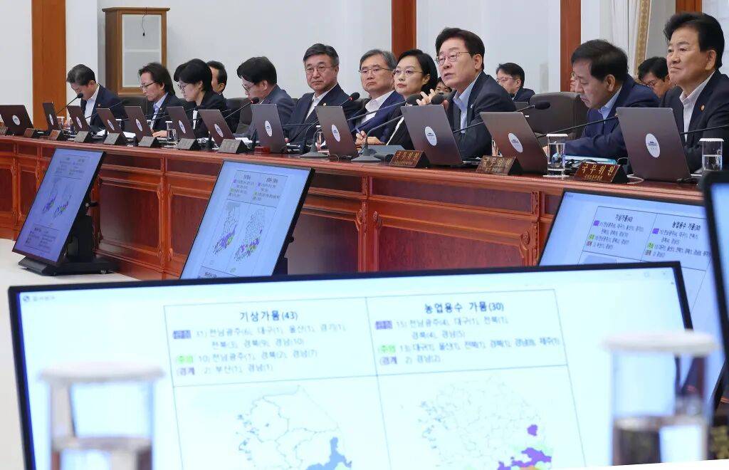 启动“国家灾难状态”,韩国现在到底有多热
