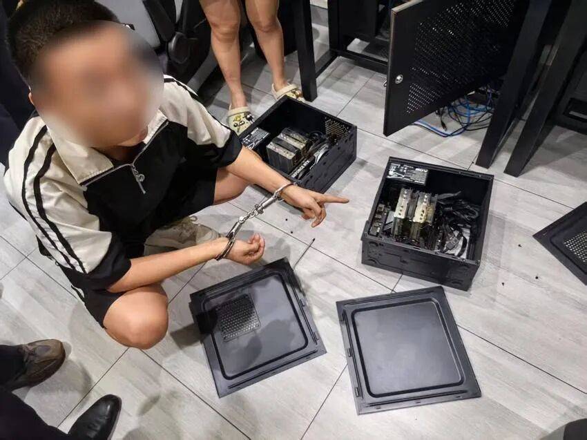 “电脑都能正常使用啊”，拆开一看显卡早换了