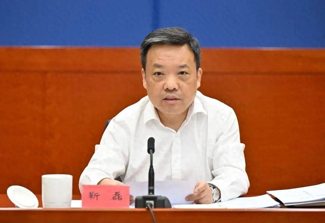 广东省委常委、深圳市委书记靳磊，补选为深圳市人大代表；今年3月跨省履新，曾任德阳市委书记、四川省委政法委书记、省委组织部部长等职
