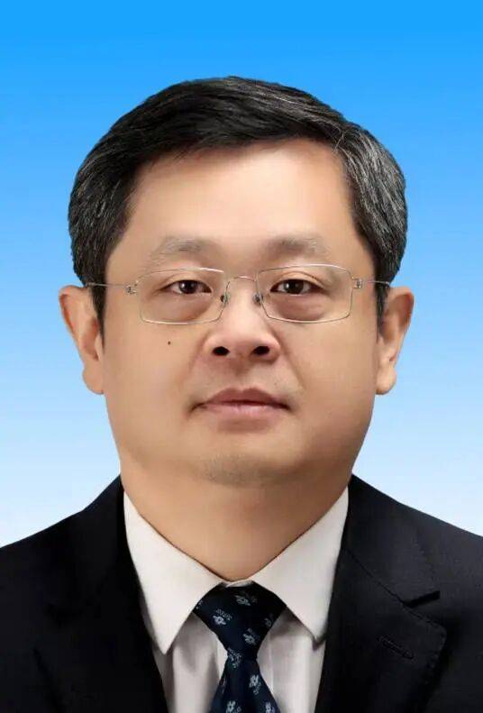 河南省财政厅原厅长赵庆业,新乡市委副书记、市长陈维忠,焦作市委副书记、市长薛崇林,补选为河南省人大代表